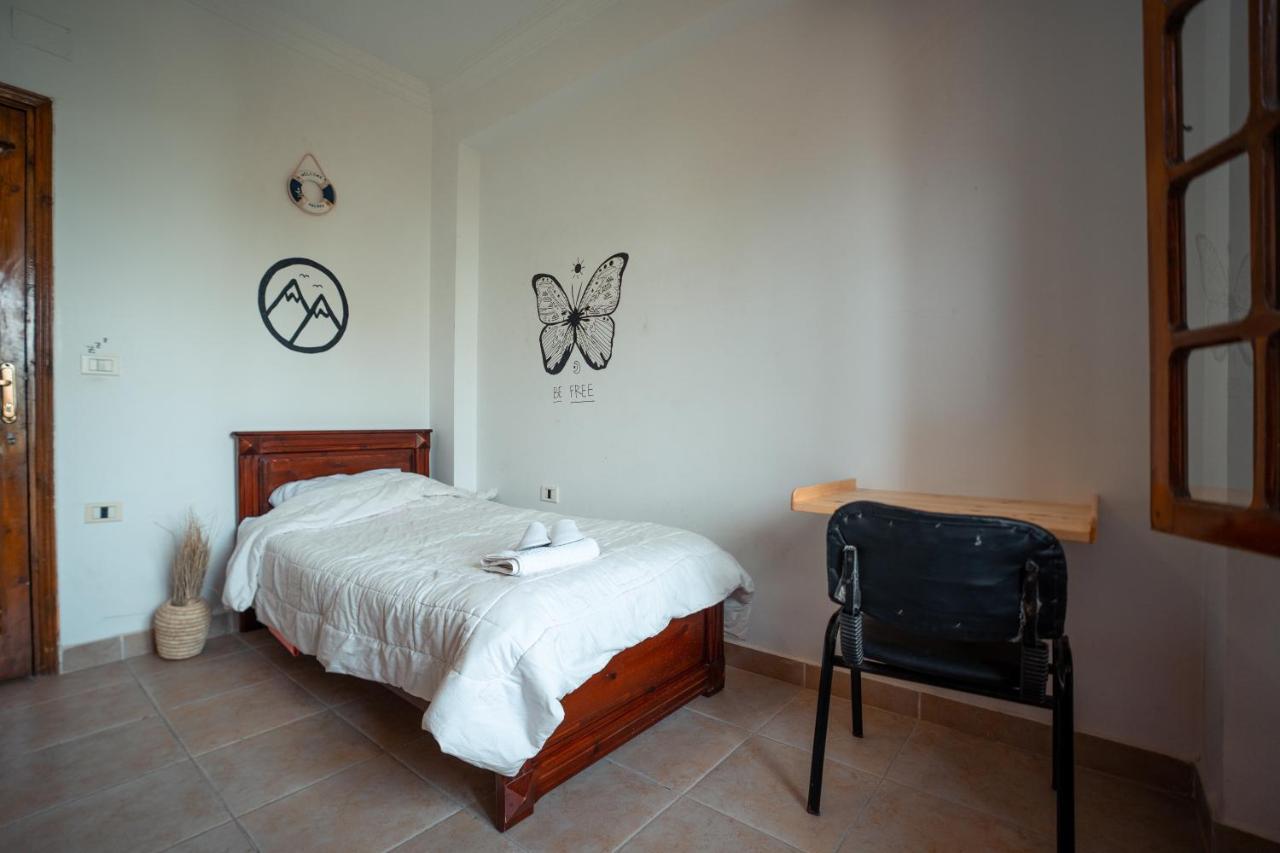 Rafiki Hostels - Дахаб Экстерьер фото