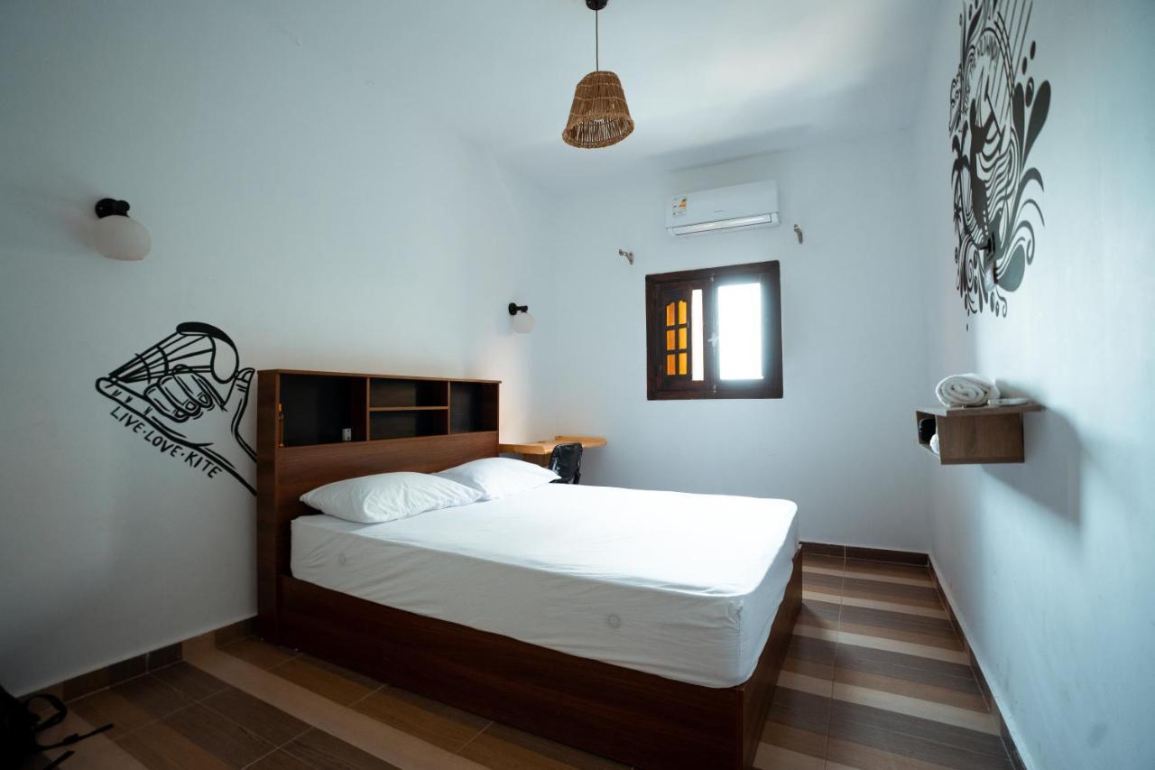 Rafiki Hostels - Дахаб Экстерьер фото