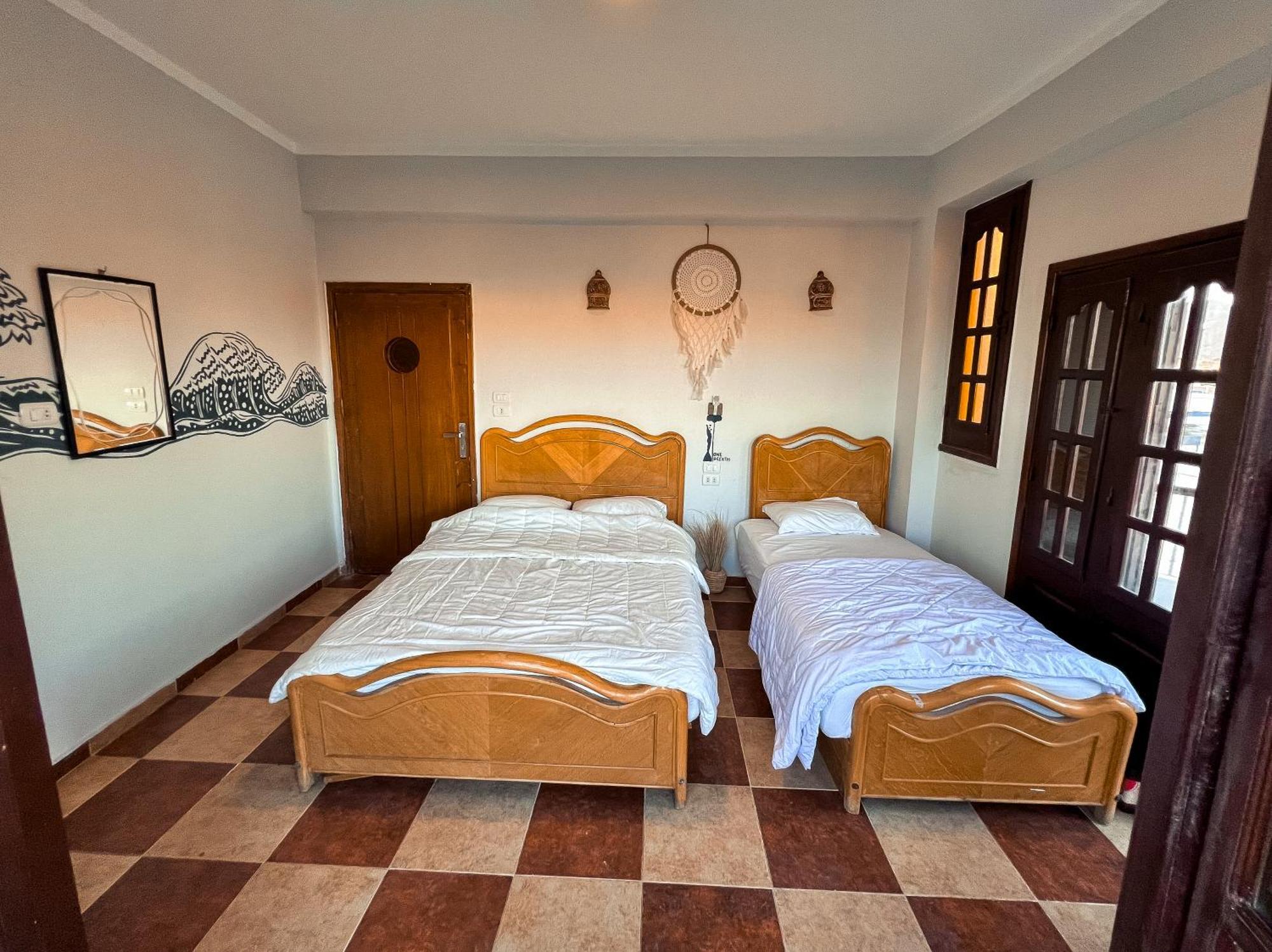 Rafiki Hostels - Дахаб Экстерьер фото
